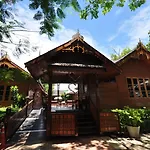 Basaya Beach Hotel & Resort