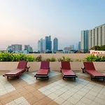 Aiyara Palace Hotel