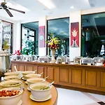 Aiyara Palace Hotel 5*