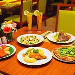 Centara Hotel 4*