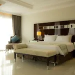 โรงแรม แอลเค รอยอล วิง 3*