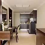 โรงแรม แอลเค รอยอล วิง 3*