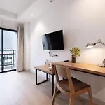Hotel The Corner 3*