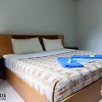 Guest house Robin's Nest & Restaurant