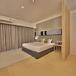 โรงแรม The Sun Xclusive Pattaya