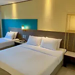 โรงแรม Rita & 3*