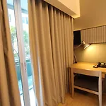 โรงแรม The Sun Xclusive 3*