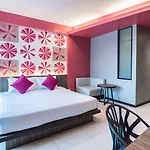 Hotel J 4*