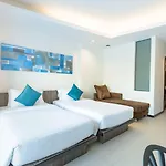 J Hotel