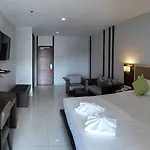 เอพริล สวีืท 3* Pattaya