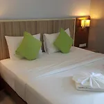 เอพริล สวีืท Pattaya