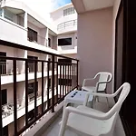 Dynasty โรงแรม 3*