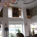 นริส อาร์ท โฮเทล โรงแรม