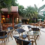 Resort Baan Souy 2*