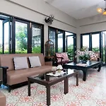 Ploen By Tolani Hotel