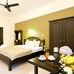 Hotel Ploen By Tolani 2*