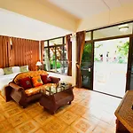 Avila Hotel 3*