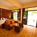 Hotel Avila 3*
