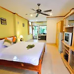 Hotel Avila 3*
