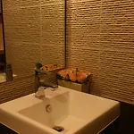 Honey Hotel