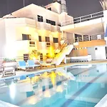 Highfive Hotel Pattaya