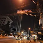 Hotel Highfive 2*