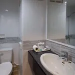 โรงแรม P72 2*