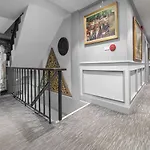 Access Hotel