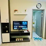 The Base 1006 By Numam