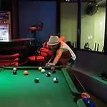 Max Hotel 2*