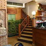 Hotel Max 2*