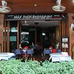 Hotel Max 2*