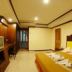 Golden Hotel