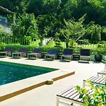 Wiz Hotel