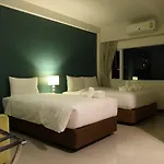 Wiz Hotel