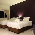 Hotel Wiz