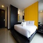 Punyapha Place โรงแรม Pattaya