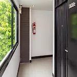 โรงแรม Punyapha Place