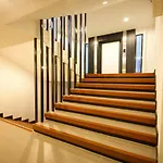 Punyapha Place โรงแรม
