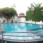 Bee Orchid Pool Ko Lan