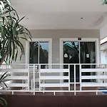 Bee Orchid Pool Villa