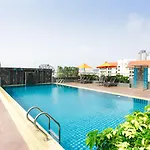 Adelphi 4*