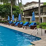 Nautical โรงแรม