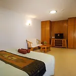 Diamond Place