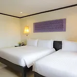 Hotel Golden Tulip Essential 4*
