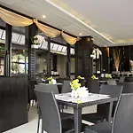 Golden Tulip Essential