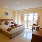 Iris Pattaya