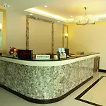 โรงแรม V