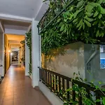 โรงแรม สุทัศน์ คอร์ท 4 3*