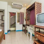 โรงแรม สุทัศน์คอร์ท 5 3*